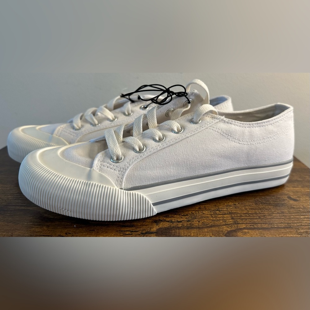 Arizona Womens White Annie Canvas Sneakers NWT various sizes
